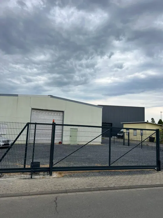 Industriezaun in Aachen - fachgerechte Ausführung vor Ort